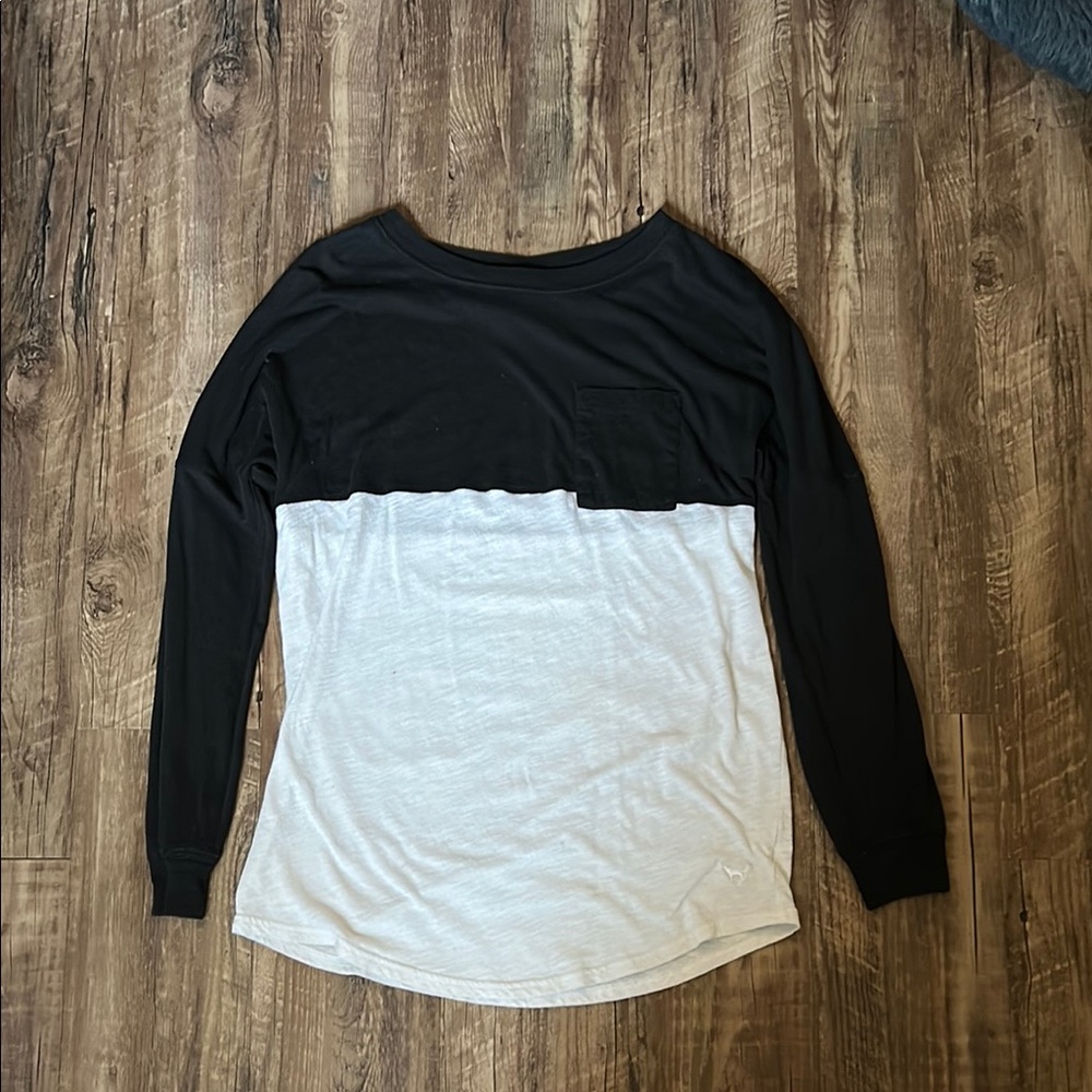 Pink - Black and White Long Sleeve Women's Top - Picture 1 of 3